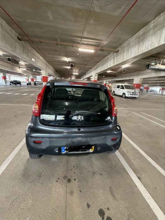 Peugeot 107 em bom estado de mecanica
