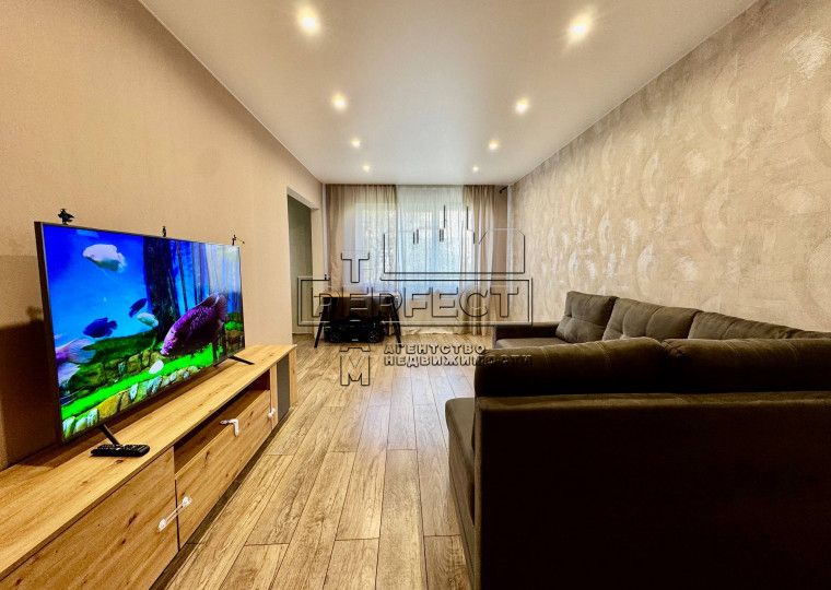 Продаж 2к квартири Якуба Коласа 5