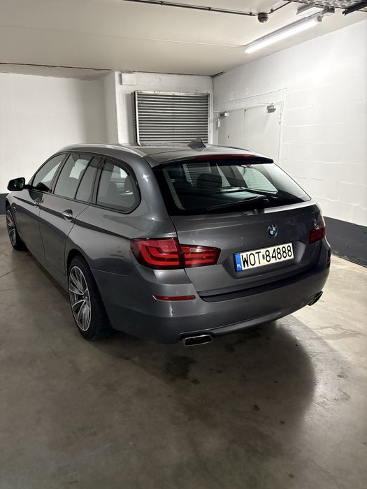BMW Seria 5 F11 525d xDrive 218 KM Automat / 4x4