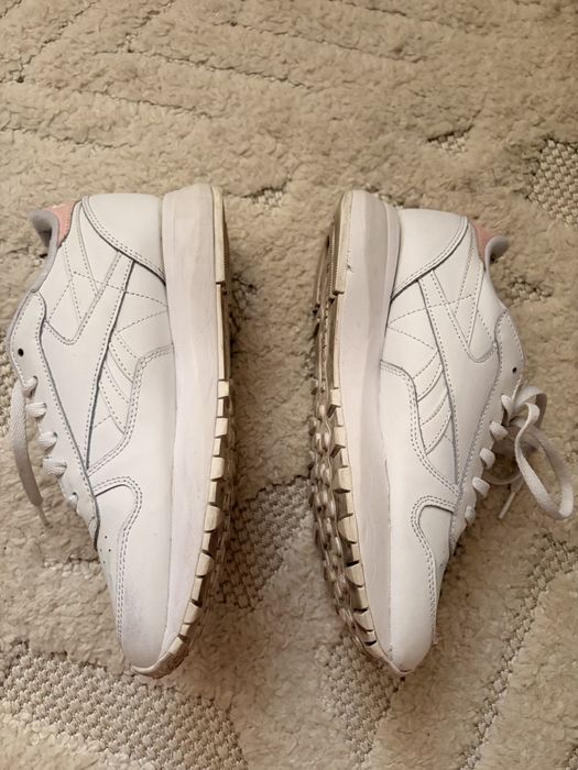 Шкіряні кросівки Reebok