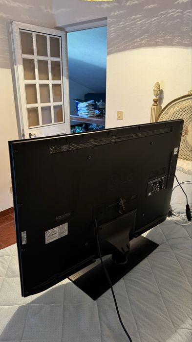 Vendo televisão LG
