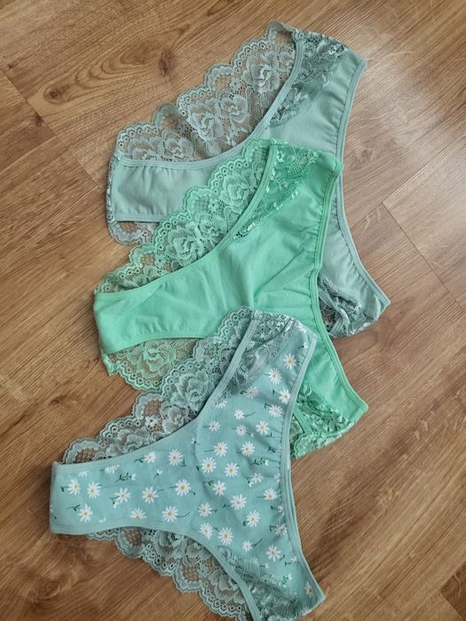 Majtki z koronką  nowe bez metki 3 pak