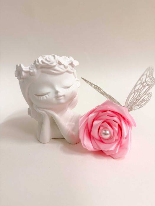 Boneca em gesso cerâmico perfumado