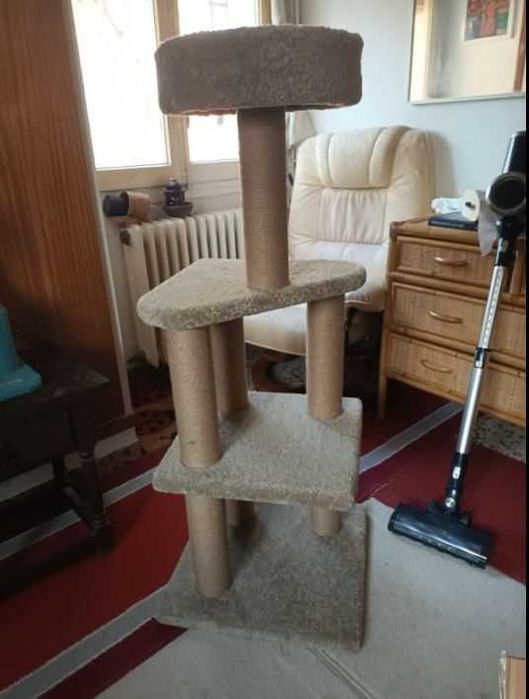 Arranhador para gato com 116cm de altura