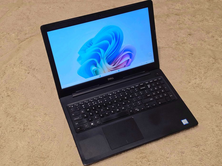 Dell Vostro 3580 [Intel Core i5-8265U / 8GB RAM / SSD 512GB / 15.6" Full HD]