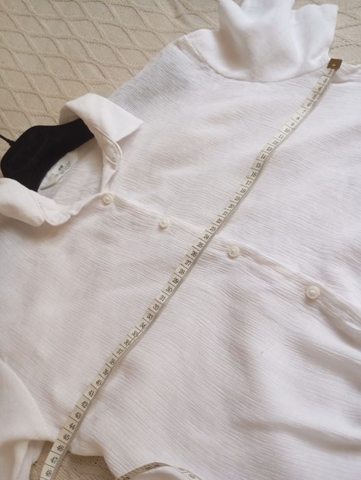 H&M 10-13L Luźna biała koszula z miękkiej tkaniny krepowej