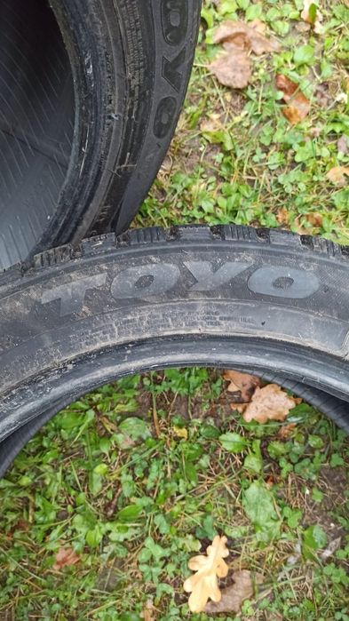 Продам шини зимові.