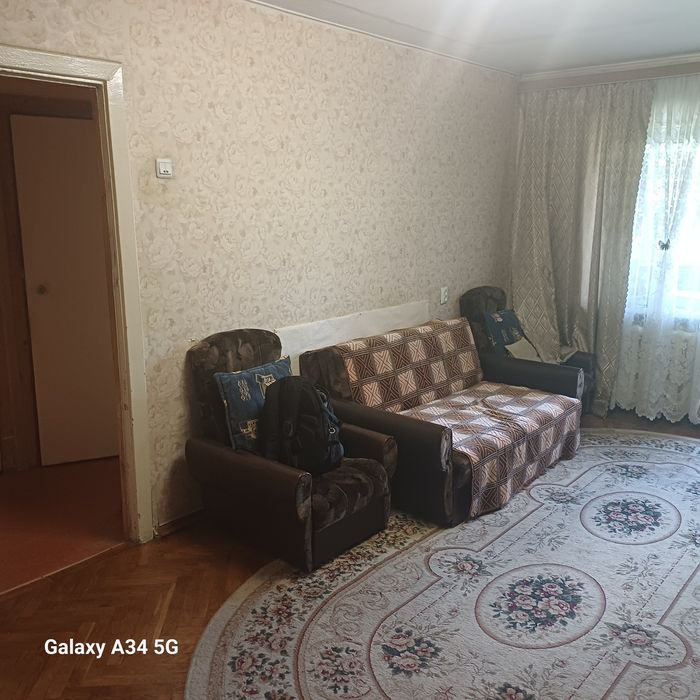 Здам 2 кімнати на Віноградаре.