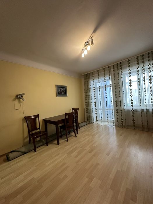 Продам 2 кімнатну квартиру з ремонтом  та меблями!