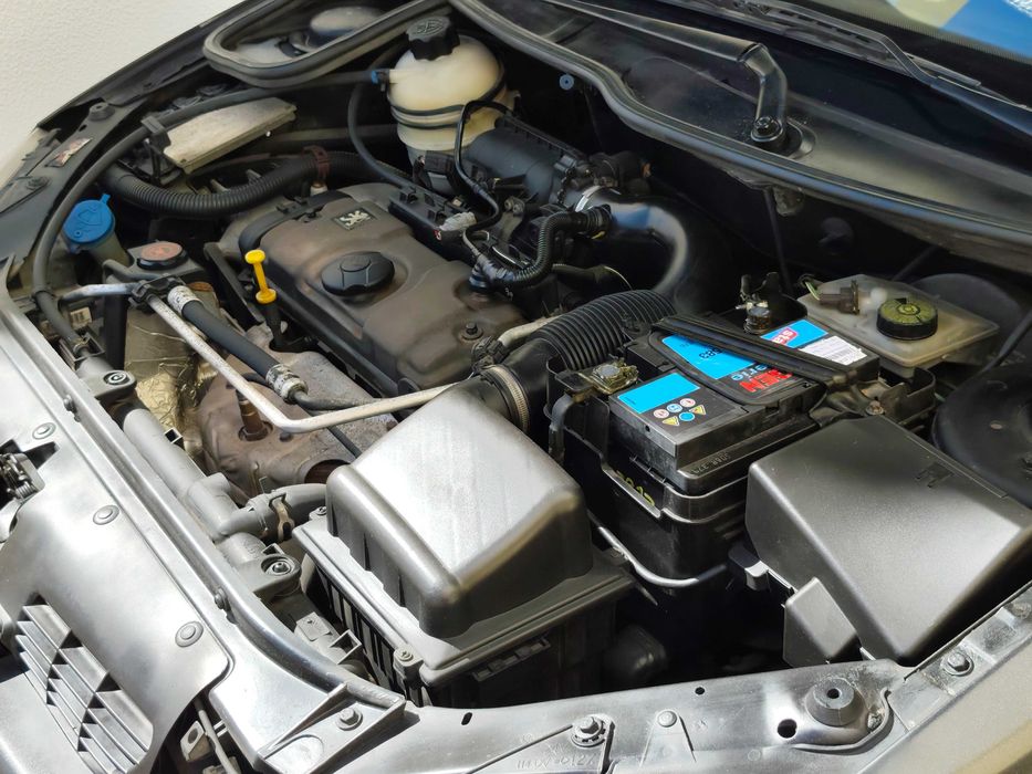 Peugeot 206 1.1 / Gasolina / Ano 2001 / 5 portas