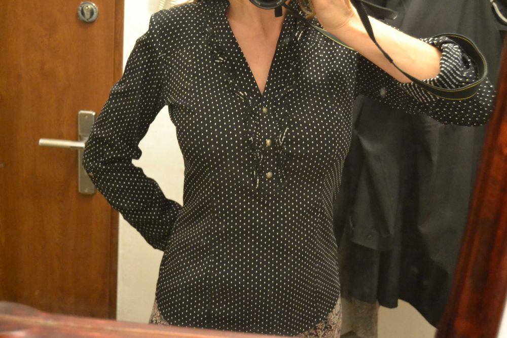 Czarna koszula w białe kropki Next 38 M