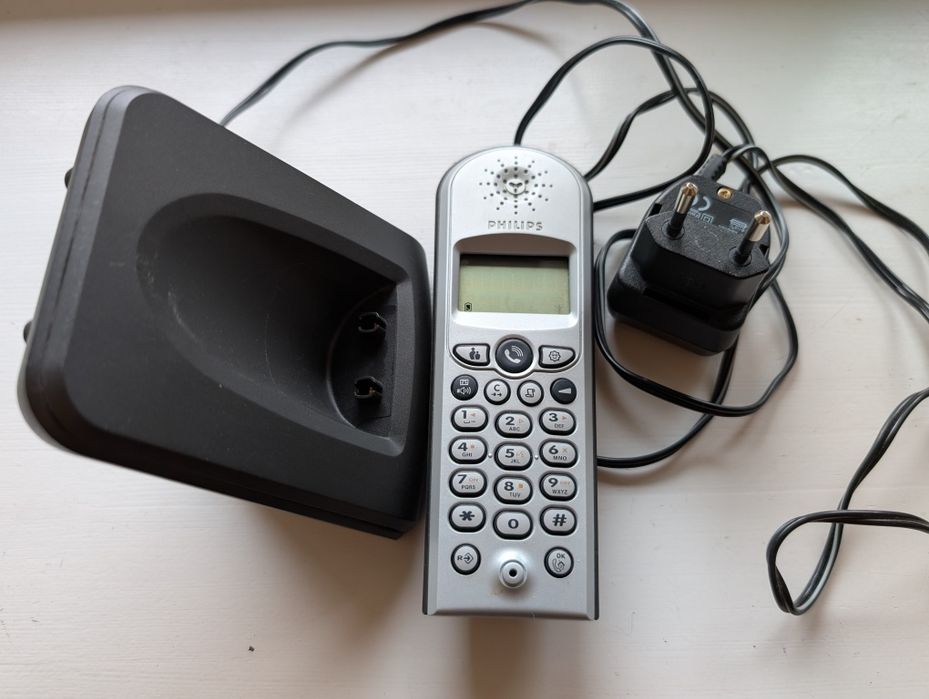 Do telefonu Philips Kala 300 (stacjonarny) dodatkowa słuchawka DECT