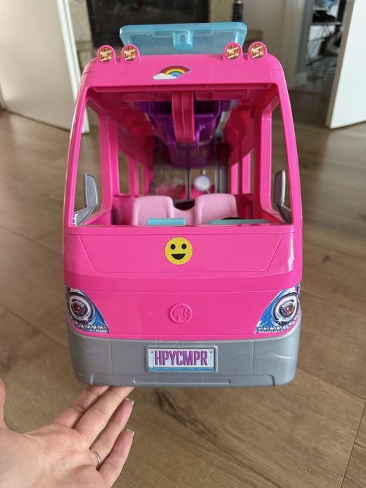 Kamper barbie duży ze zjeżdzalnią