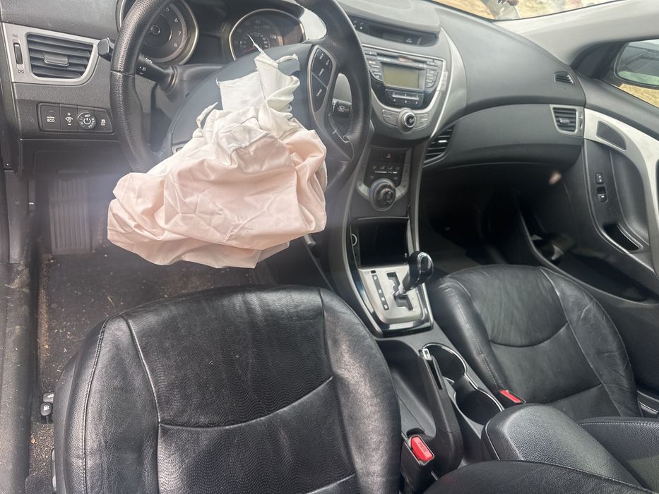 Авторазборка XYUNDAI ELANTRA 2013 год 1.8 бензин автомат