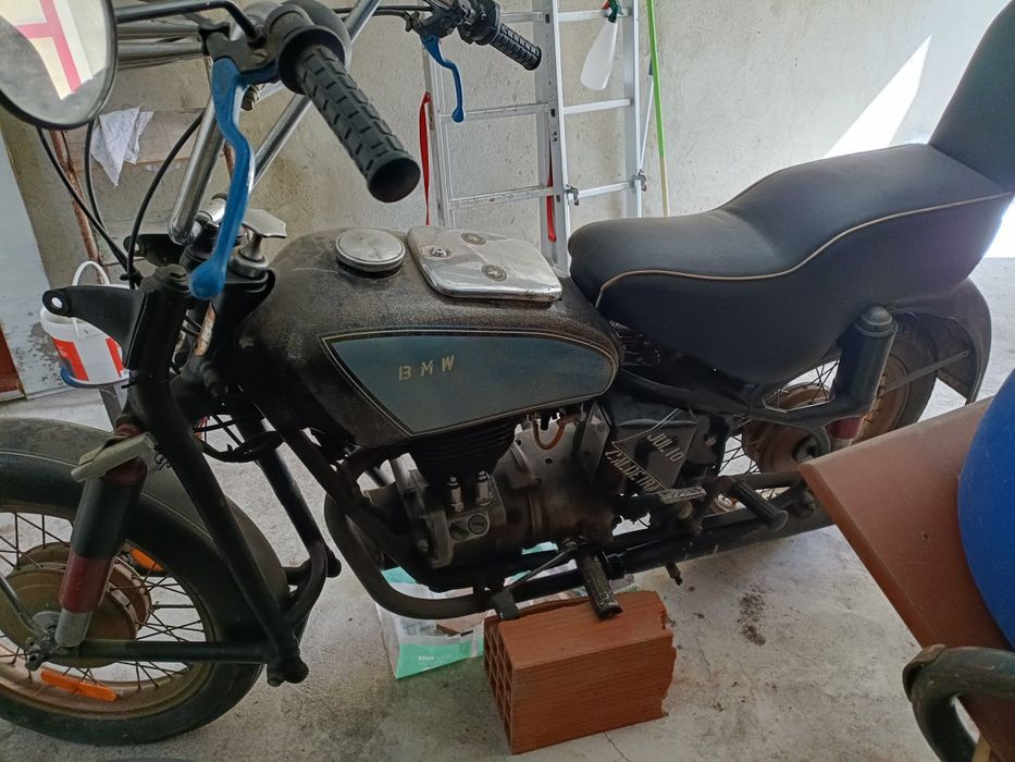 Motociclo BMW R 26