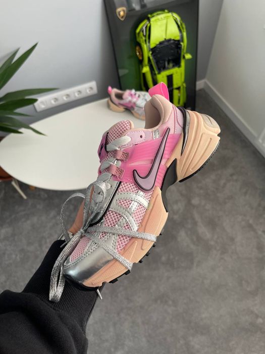 Кросівки Жіночі Nike V2K Runtekk Beige Pink Silver 36-41 Топ якість