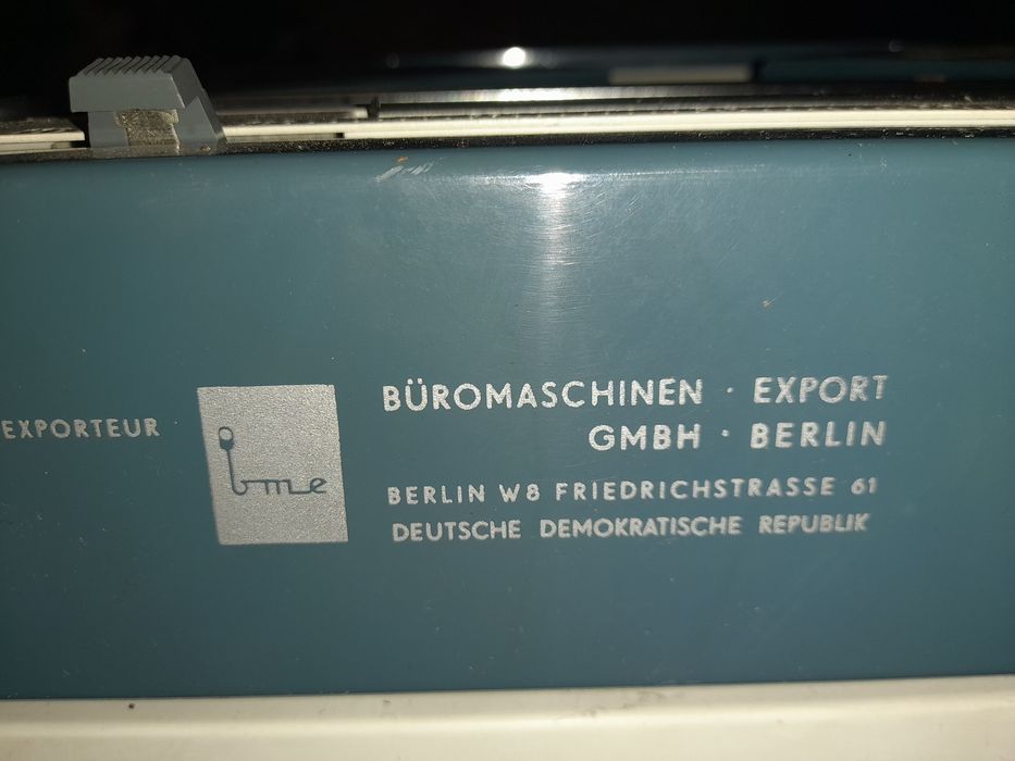 Друкарська вінтажна машинка "Еріка"