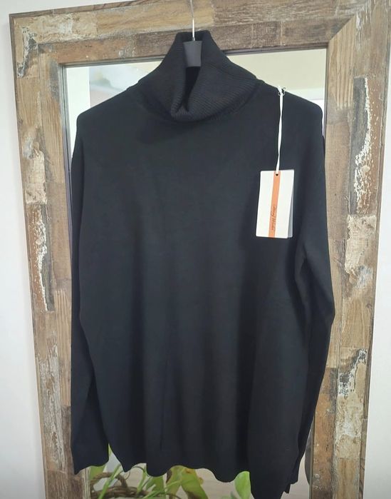 Dwa nowe golfy czarny + czerwony.