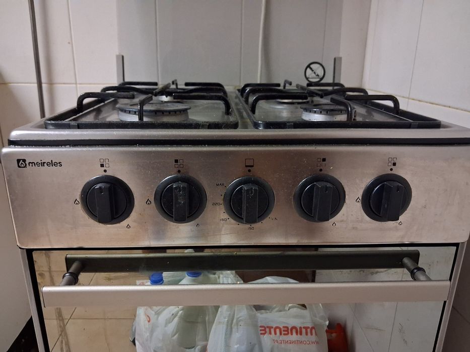 Fogão a Gás Meireles com Forno Inox