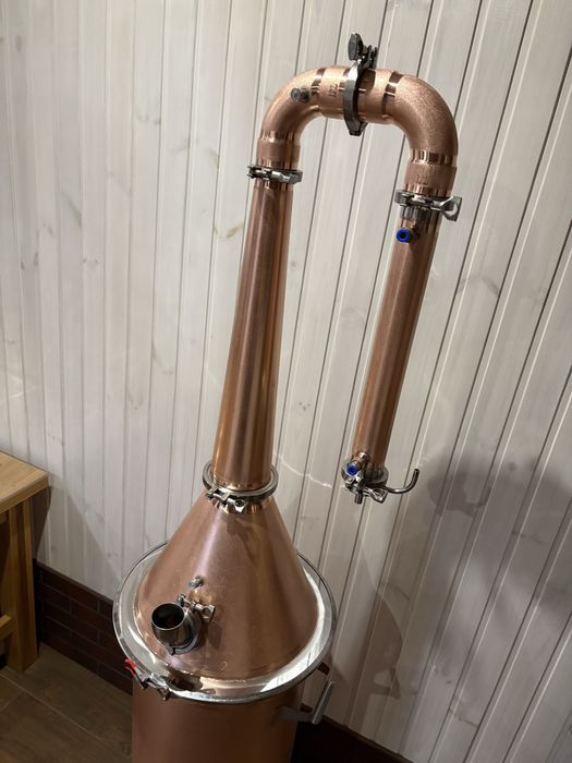 Мідний дистилятор 75 л з джин-кошиком.