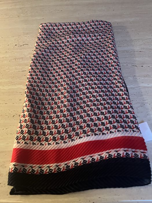 Apaszka plusowana C&A