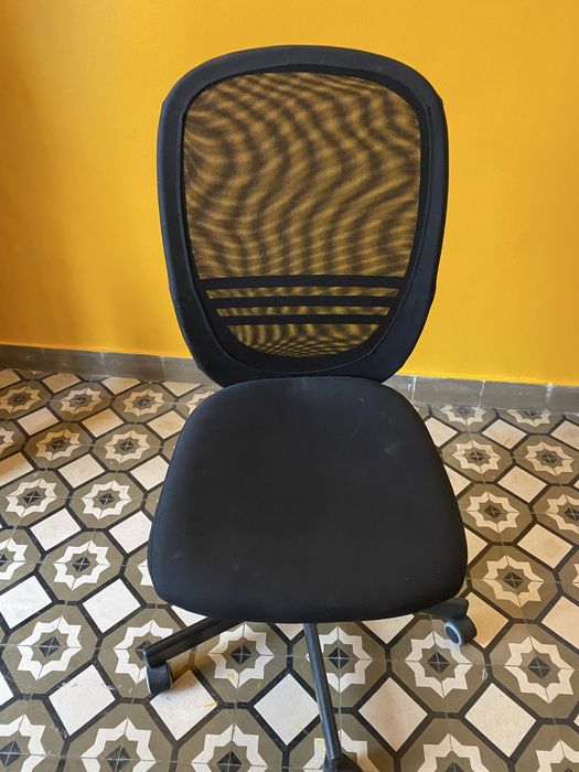 Cadeira giratória de escritorio