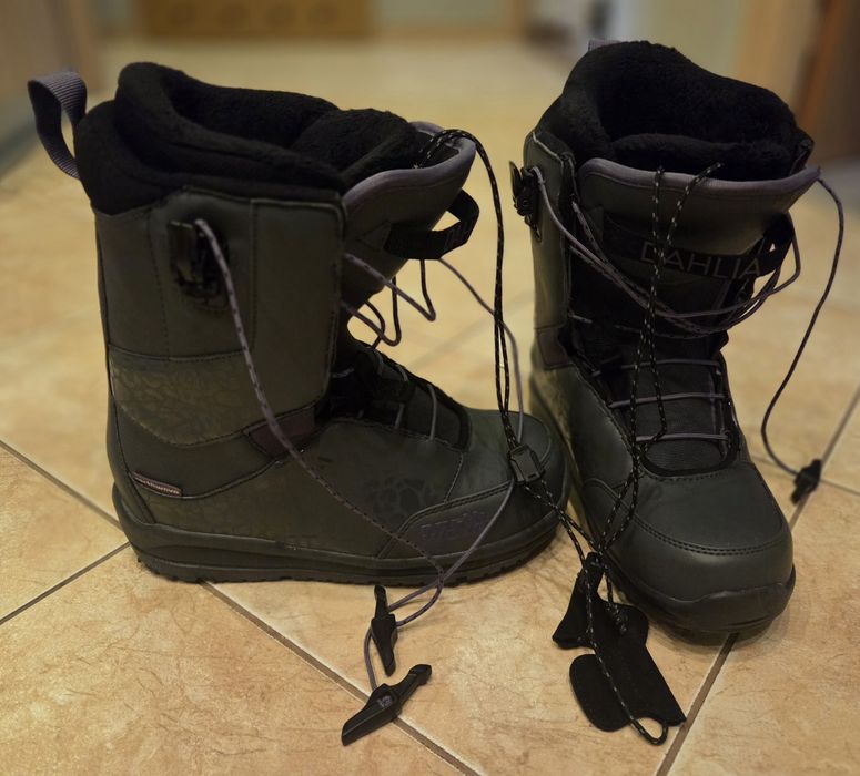 Damskie buty Snowboardowe DAHLIA SL roz.38