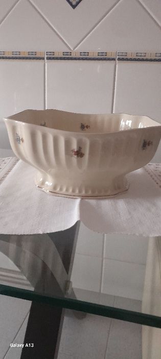 Taça grande ou terrina com 3 pratos de doce Vista Alegre