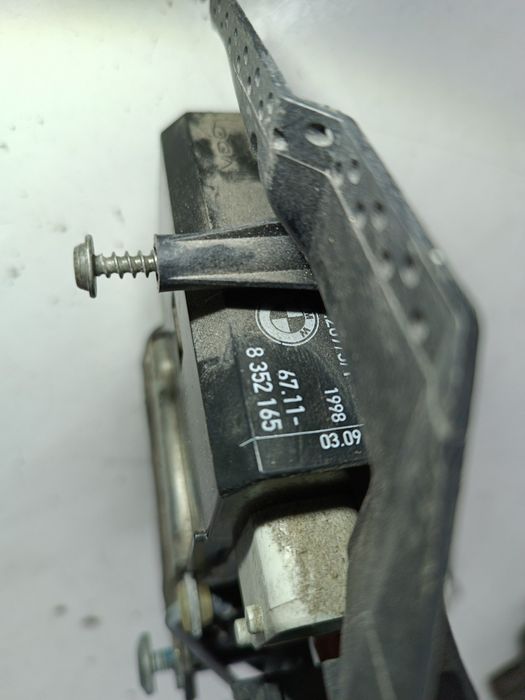 Fecho da Porta Frente Esquerdo - BMW 5 (E39) | 95 - 03