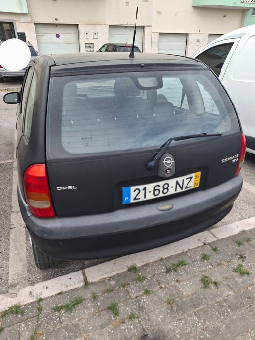 Vende-se Opel Corsa 1.2/16V centenário