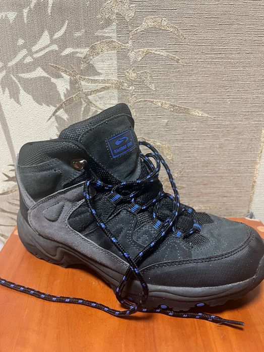 Зимові черевики 40 розмір