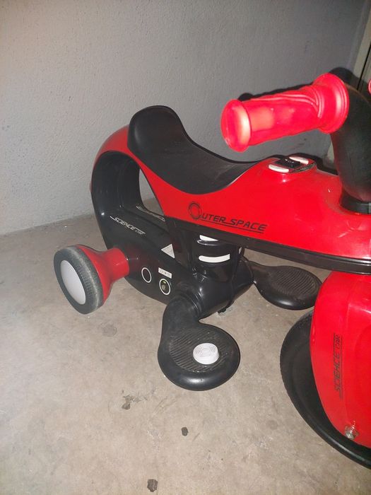 Mota infantil elétrica (a bateria)