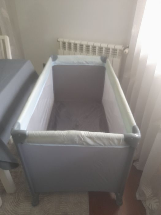 Cama de viagem para bebê