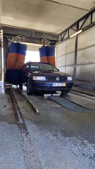 Volkswagen Passat — photo 3