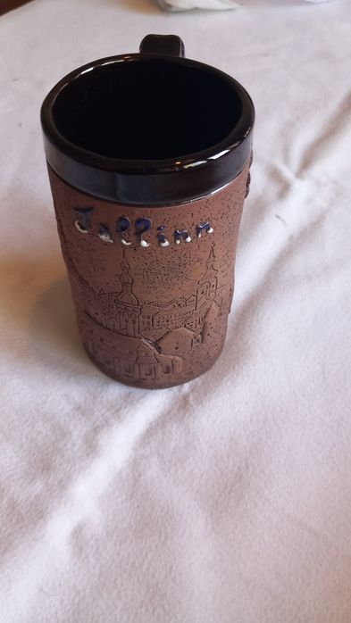 Caneca de cerâmica terracota  lembrança de Tallinn