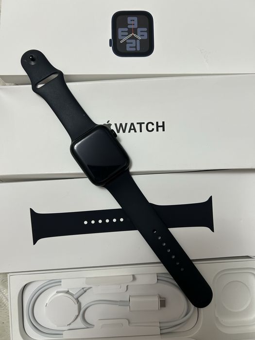 Apple Watch SE 2 2024 44mm Midnight