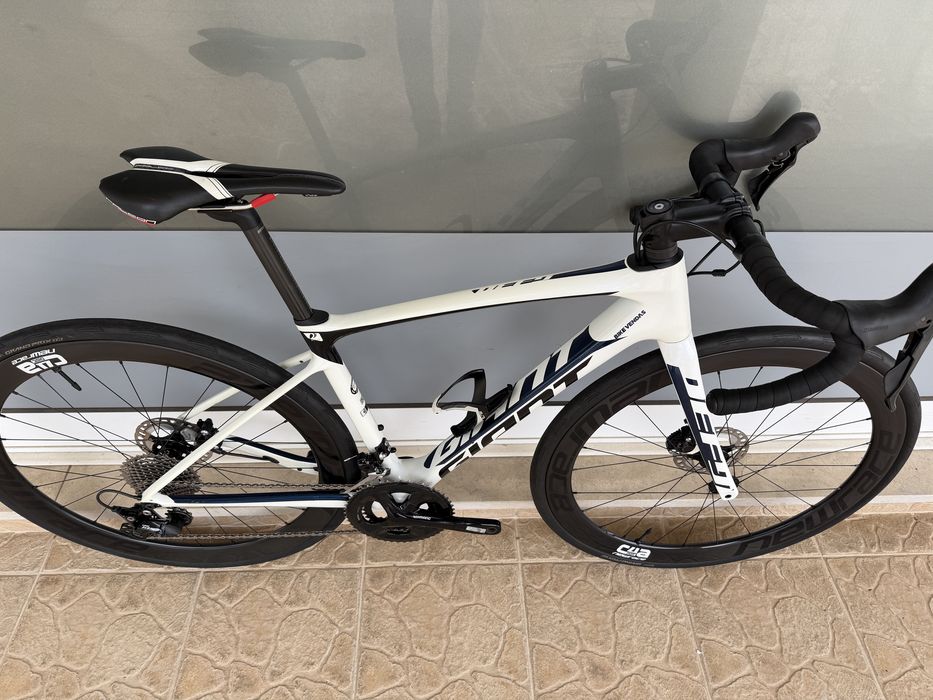 Bicicleta giant - rodas em carbono