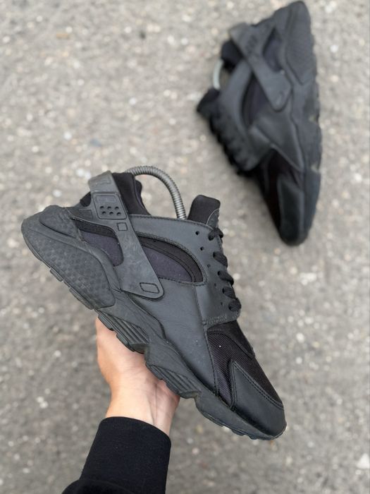 Кроссовки nike huarache оригинал 42 размер черные