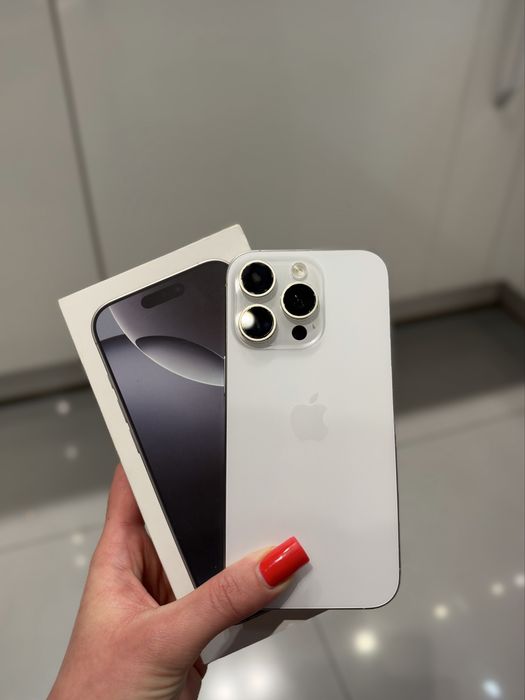 iPhone 16 Pro 128 GB White Titanium | Zadbany | 81% baterii