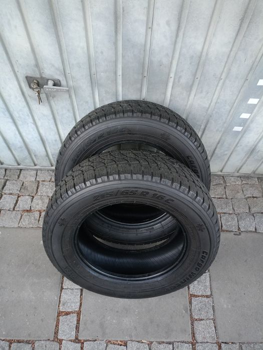 Opony 215/65r16c zimowe 2 szt.