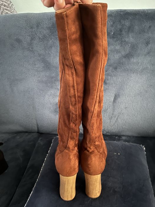 Vendo botas de senhora varios modelos com cano alto