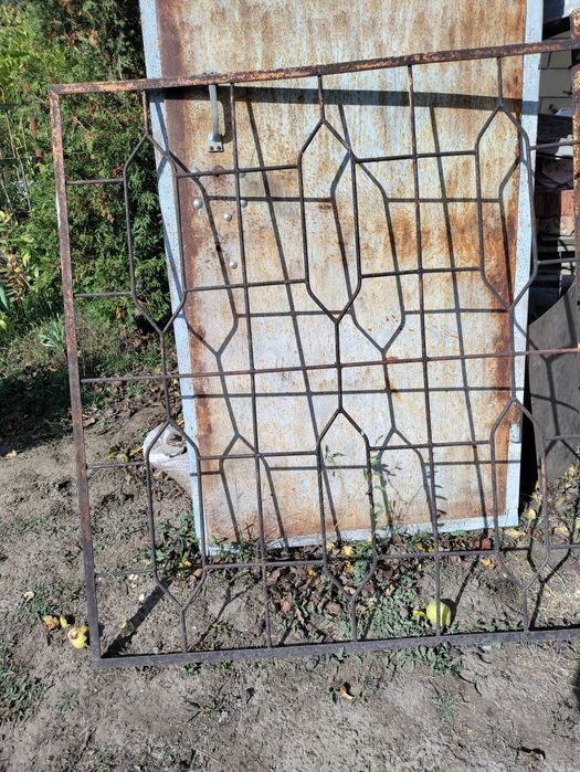 Продам решетки   3 шт. Цена за одну единицу