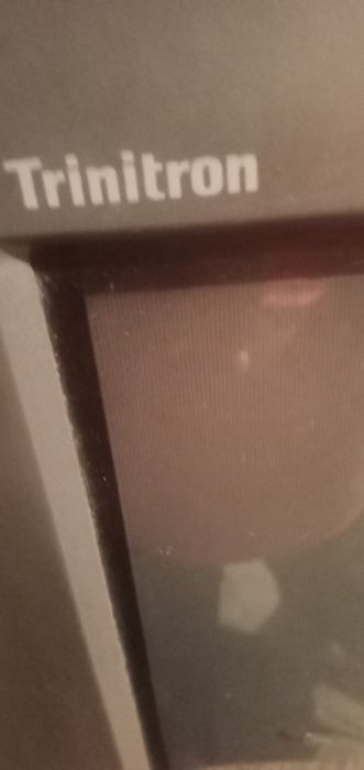 Телевизор SONY Super Trinitron требует ремонта