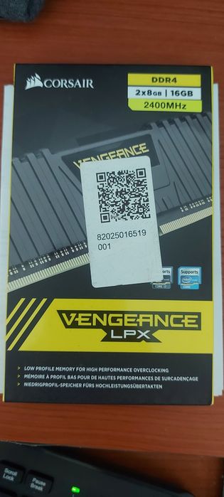 Corsair DDR4 16Gb (2x8 Gb) CL16 2400Mhz -Novo