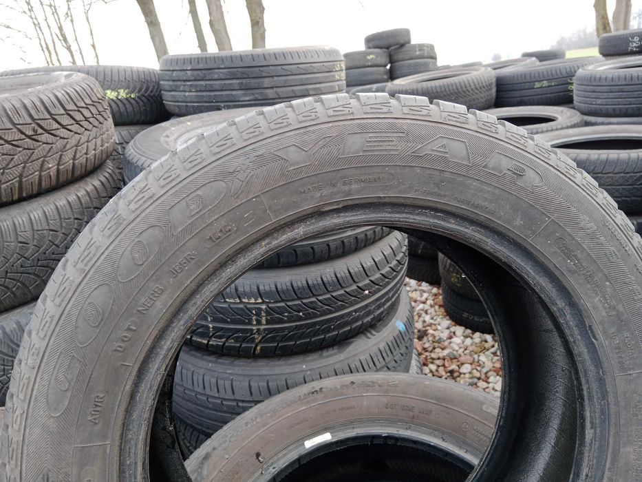 Opona używana 195/60R15 Goodyear Vector 4Seasons 1szt.