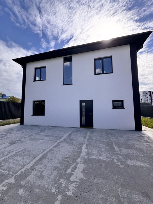 Продаж затишного будинку 120 м² на ділянці 5 соток в Гатному