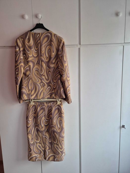 Sprzedam kostium damski r. 38