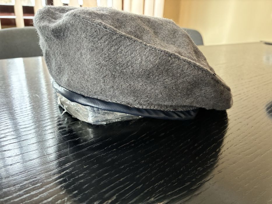 Beret filcowy, robotniczy PRL nowy, metka
