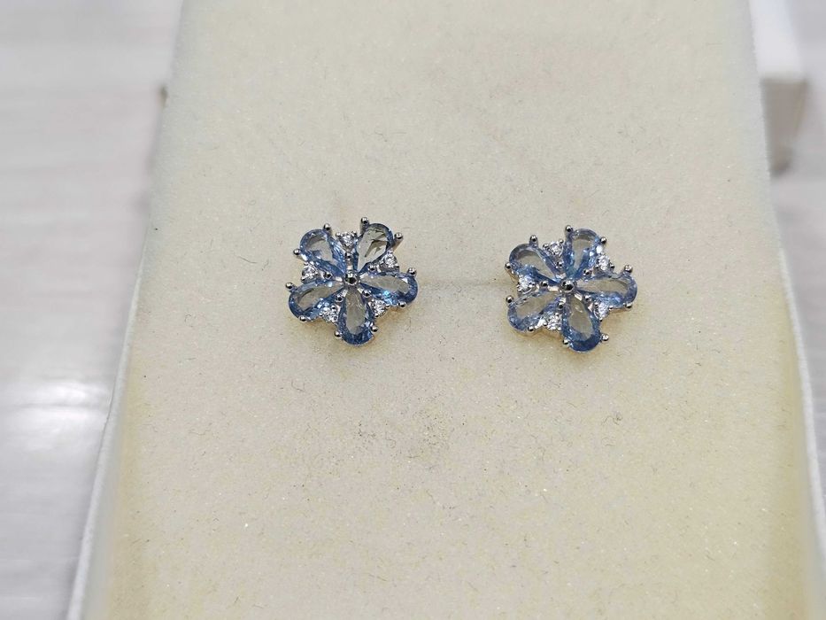 Kolczyki złote kwiatuszki z błękitnych oczek PR 585