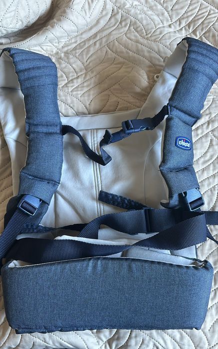 Marsupio/porta bebés novo na caixa chicco ate 15kg